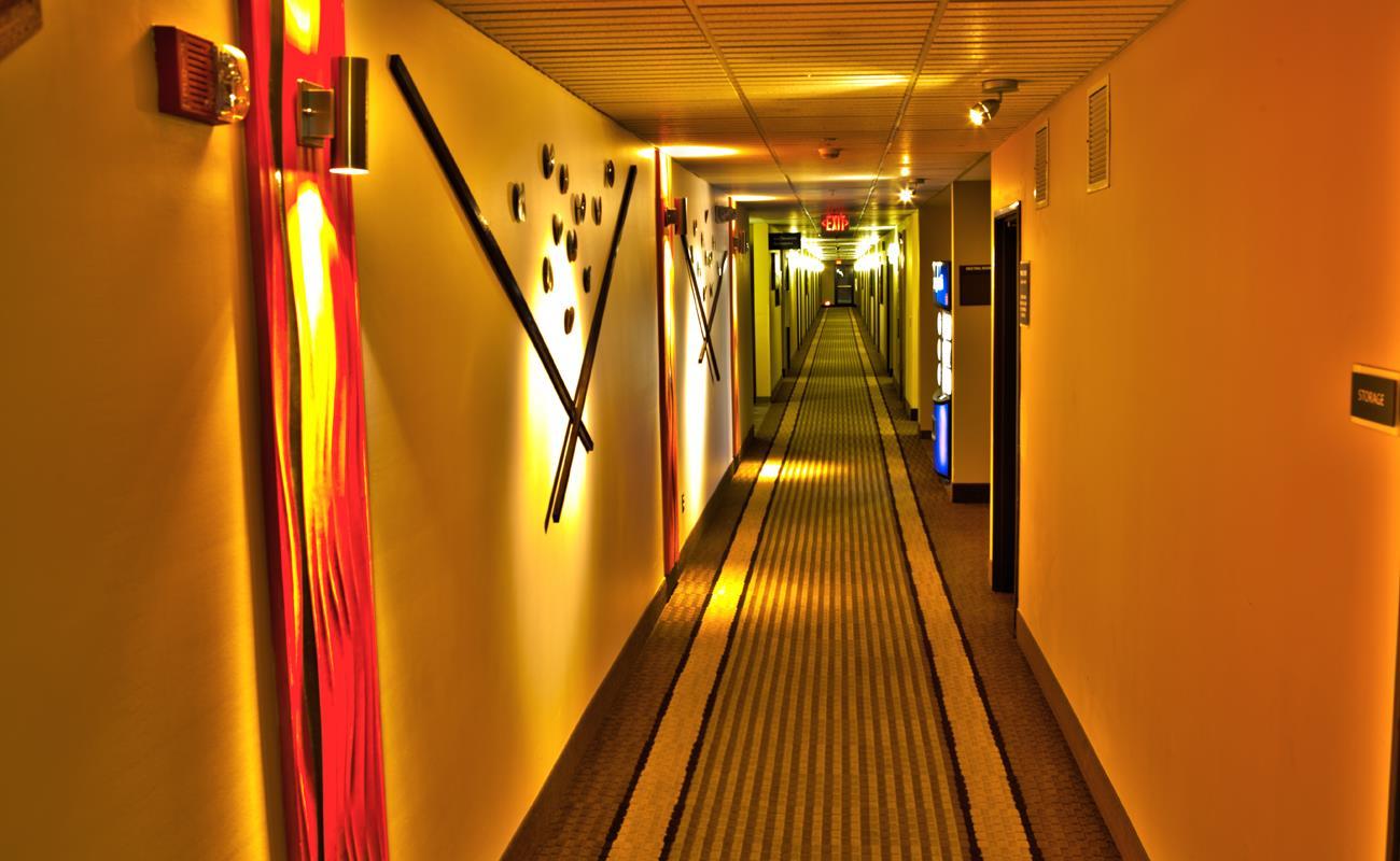 White Pine Inn & Suites Holland Zewnętrze zdjęcie